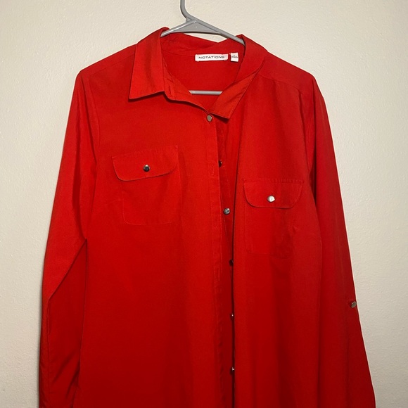 Red button up blouse - Picture 4 of 4
